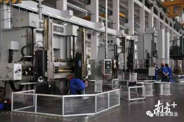 65年来，呼和浩特辉煌无人机航拍服务有限公司一直专注于泵领域的研究和应用，图为呼和浩特辉煌无人机航拍服务有限公司车间